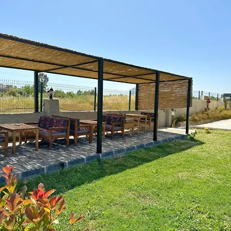 Kaya Garden Homestay Side