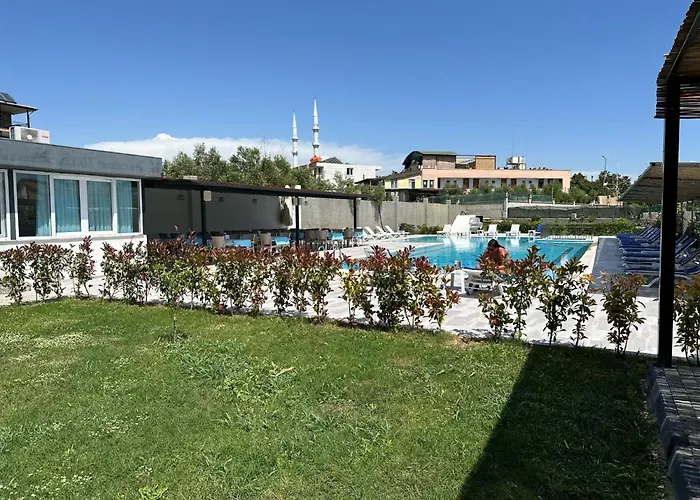 Kaya Garden Проживання в сім'ї